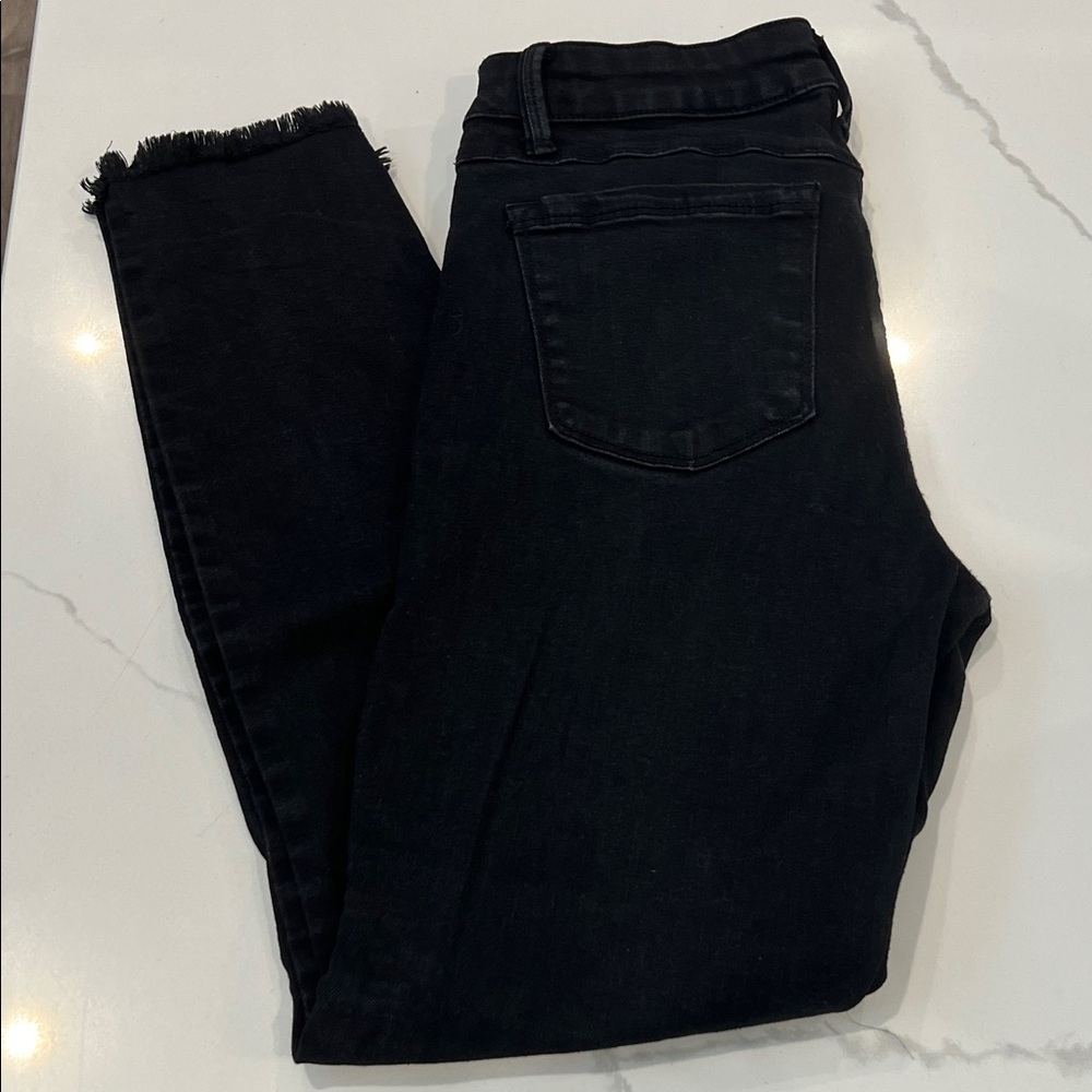 Kenneth Cole New York Women's Ankle Jeans in Black
